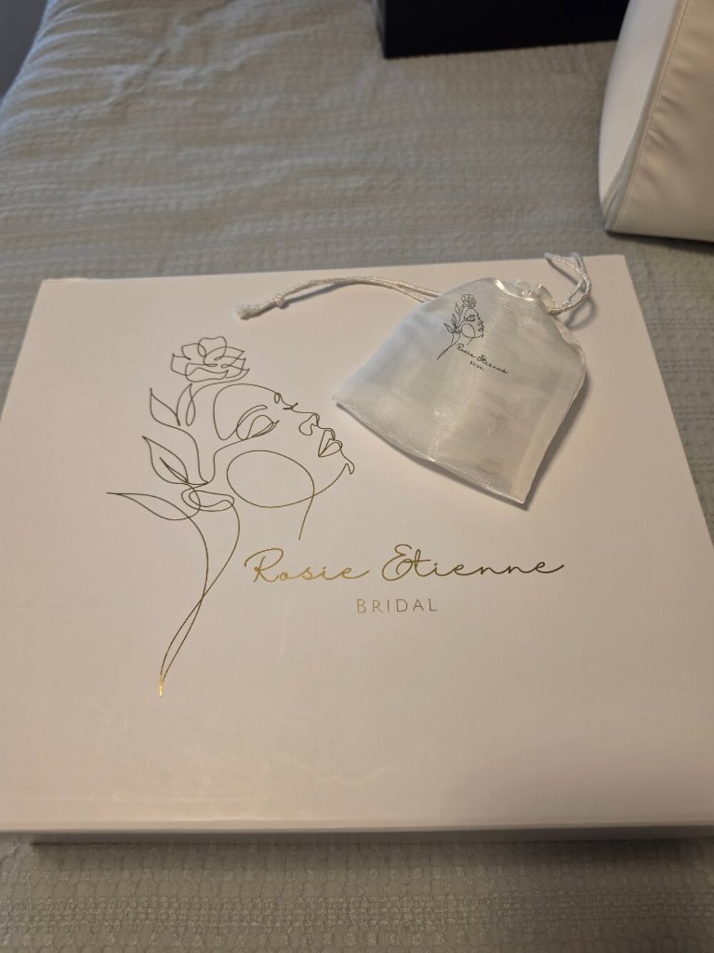 Rosie Etienne - GIANA - Picture 7 of 12